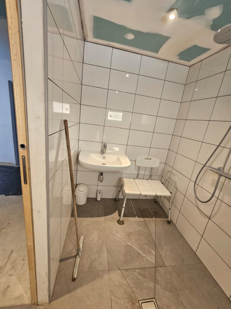 Salle de bain pmr