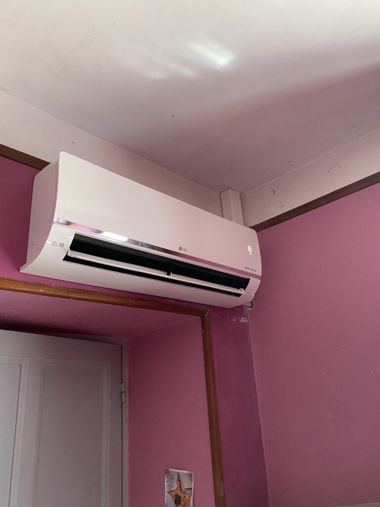 Bozonnet chambre droite couloir (int)